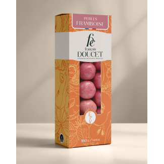 Perles Framboise – Pâte de fruit framboise enrobée de pâte d’amande et chocolat