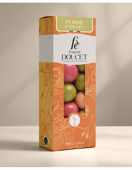 Pomme d’Amour™ – Pâte de fruits à la pomme enrobée de gianduja cannelle et de chocolat blanc